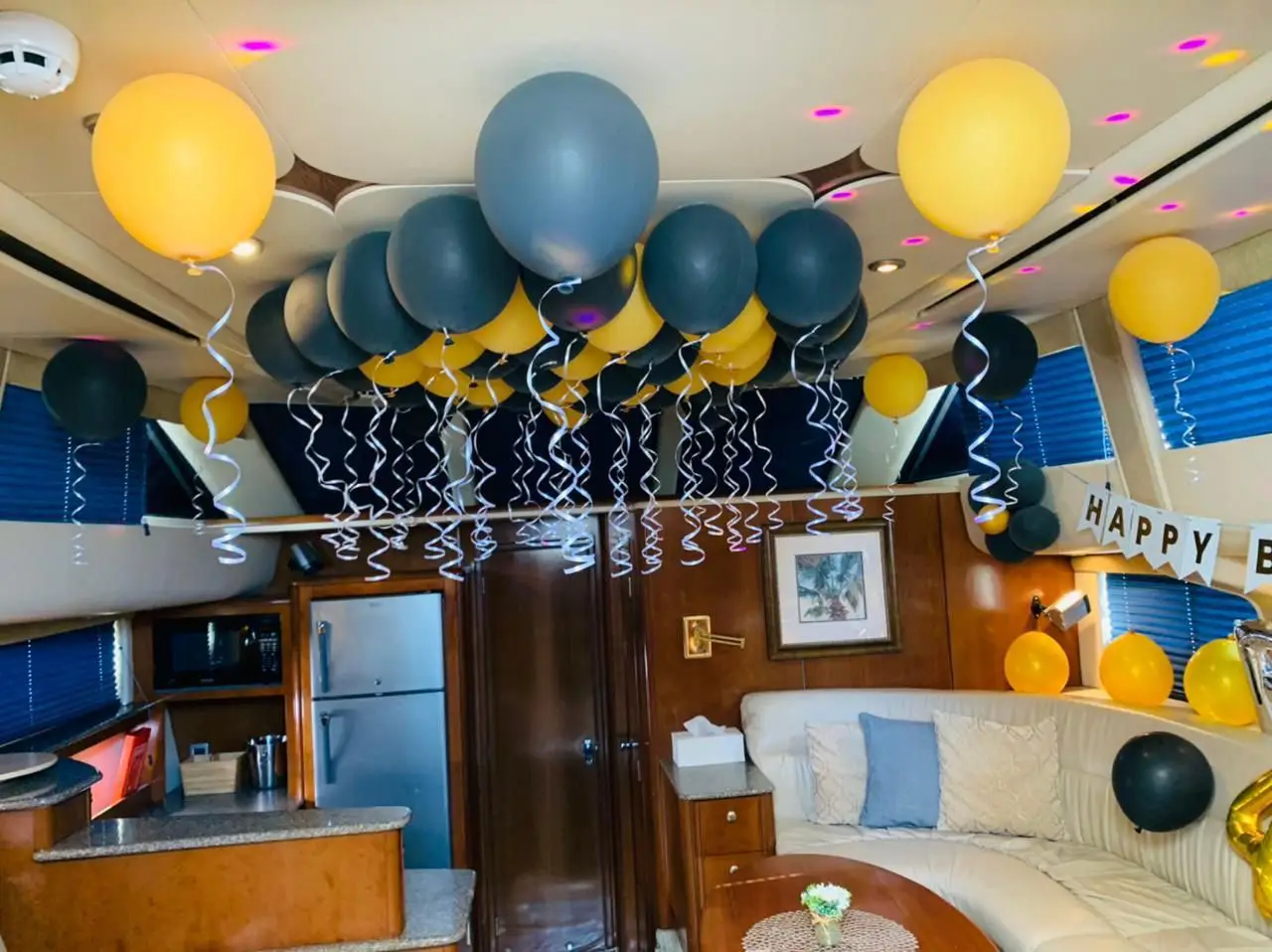 Yacht Birthday Party - 18 PAX
